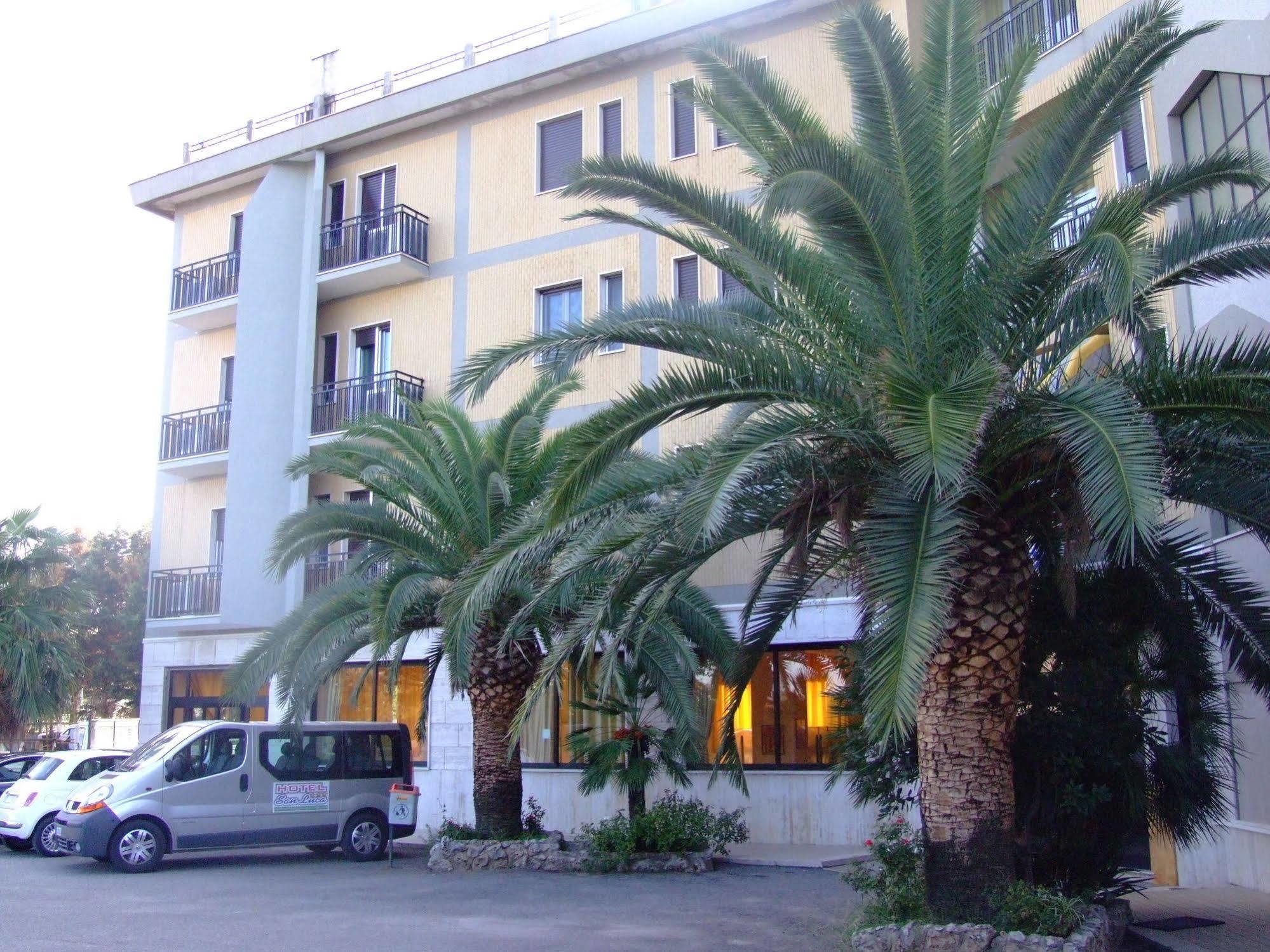 Hotel San Luca Rossano Exterior foto